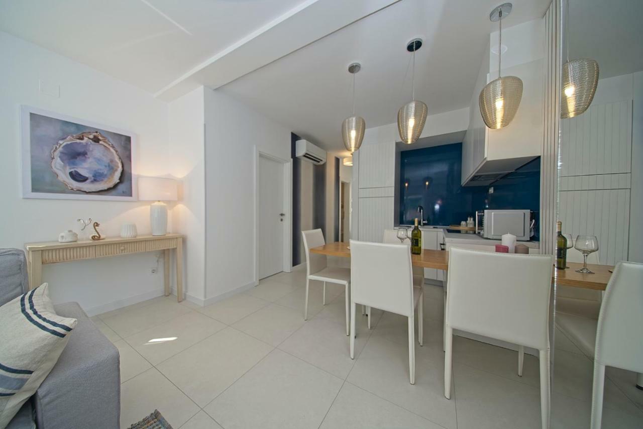 Oyster Paradise Blue Apartment Стон Екстериор снимка