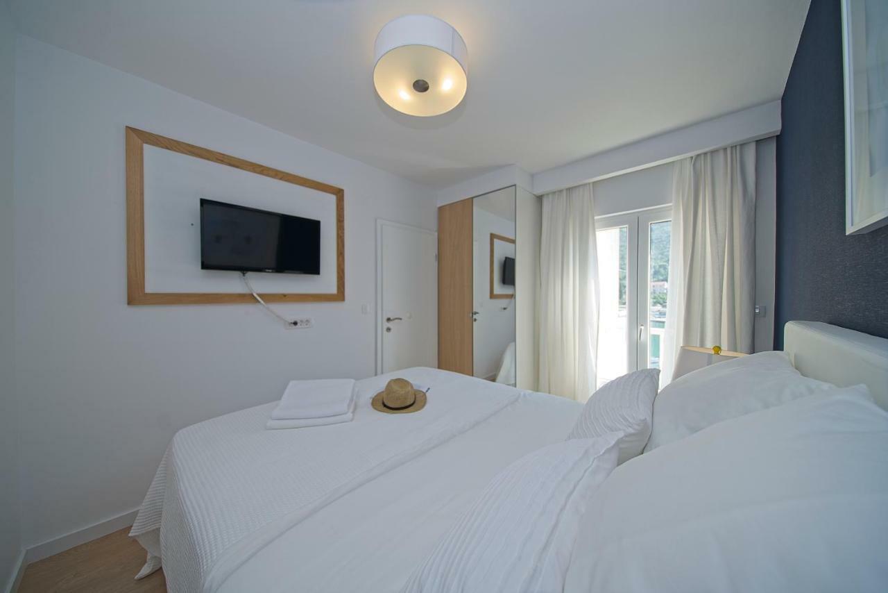 Oyster Paradise Blue Apartment Стон Екстериор снимка